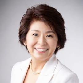 江田 麻季子氏