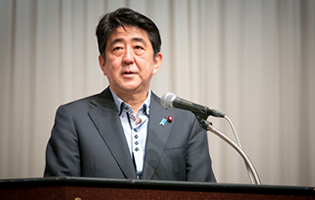 安倍首相