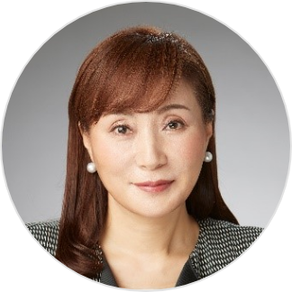 マシューズ 真里氏