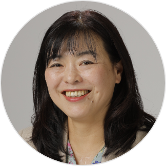 向井 育子氏